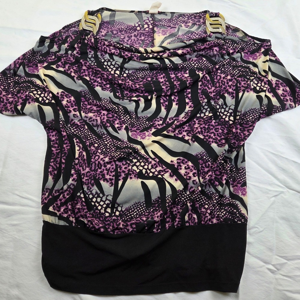 Cocomo Woman 2X Top Purple Animal Print Cowl Neck Rhinestone Buckle Band Bottom